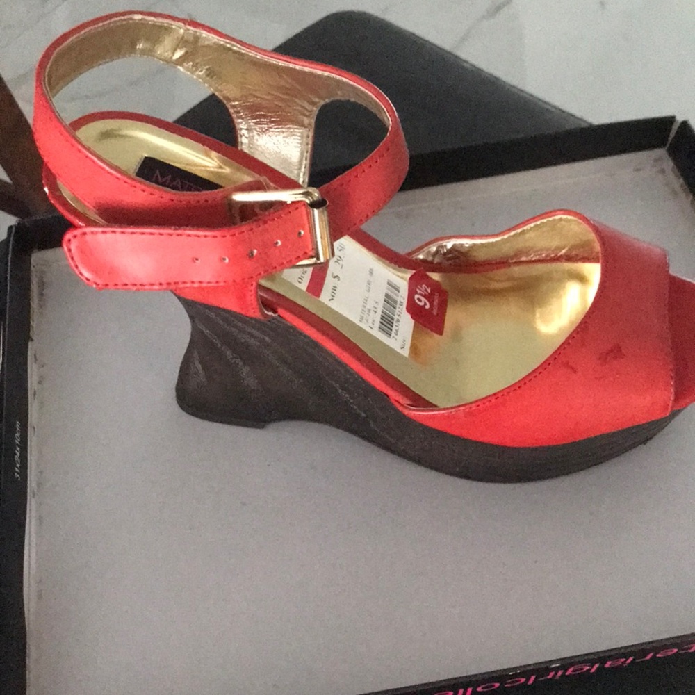 Platform sandals orange and brown